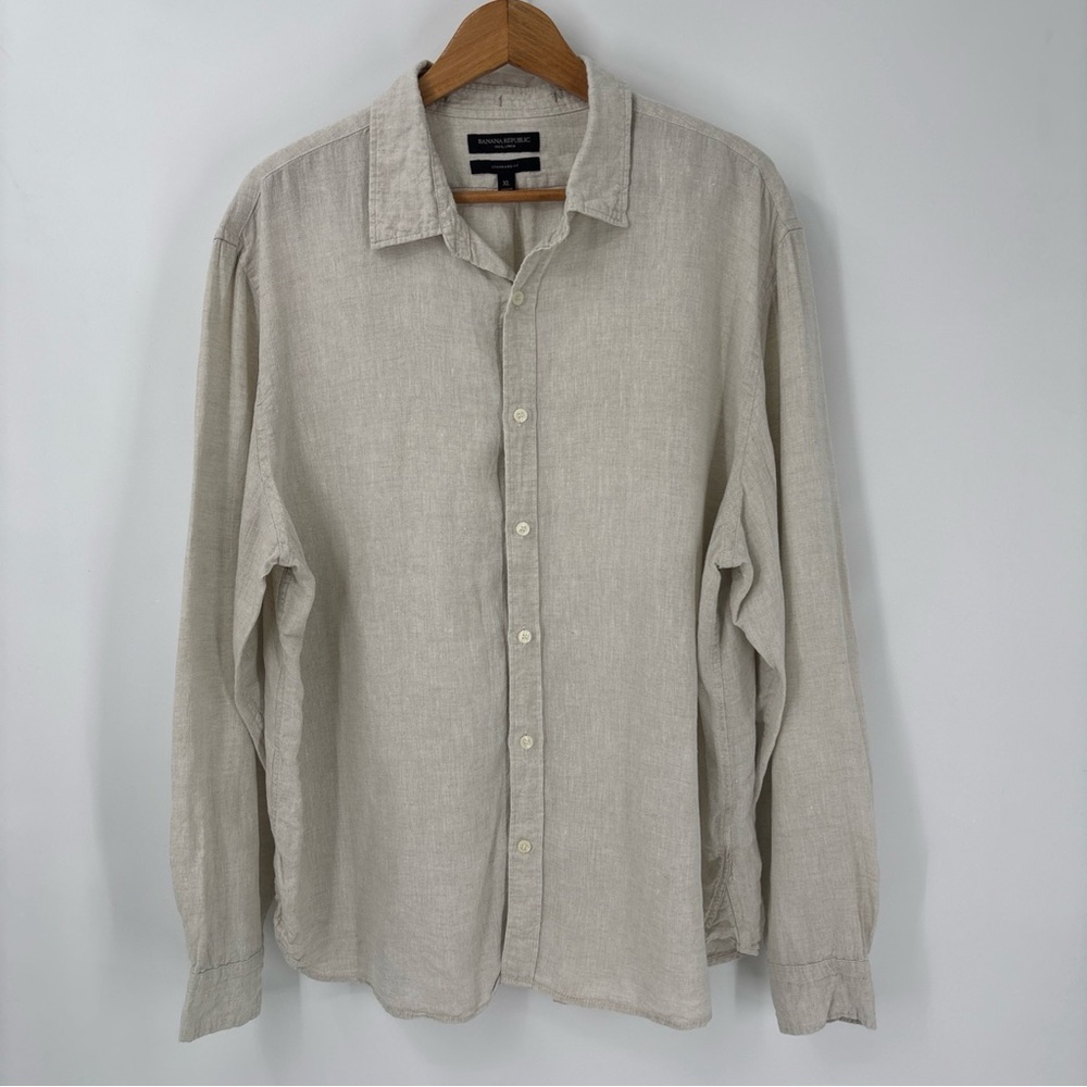 Banana Republic Men’s XL Linen Button Up Shirt Beige Long Sleeve Neutral Coastal